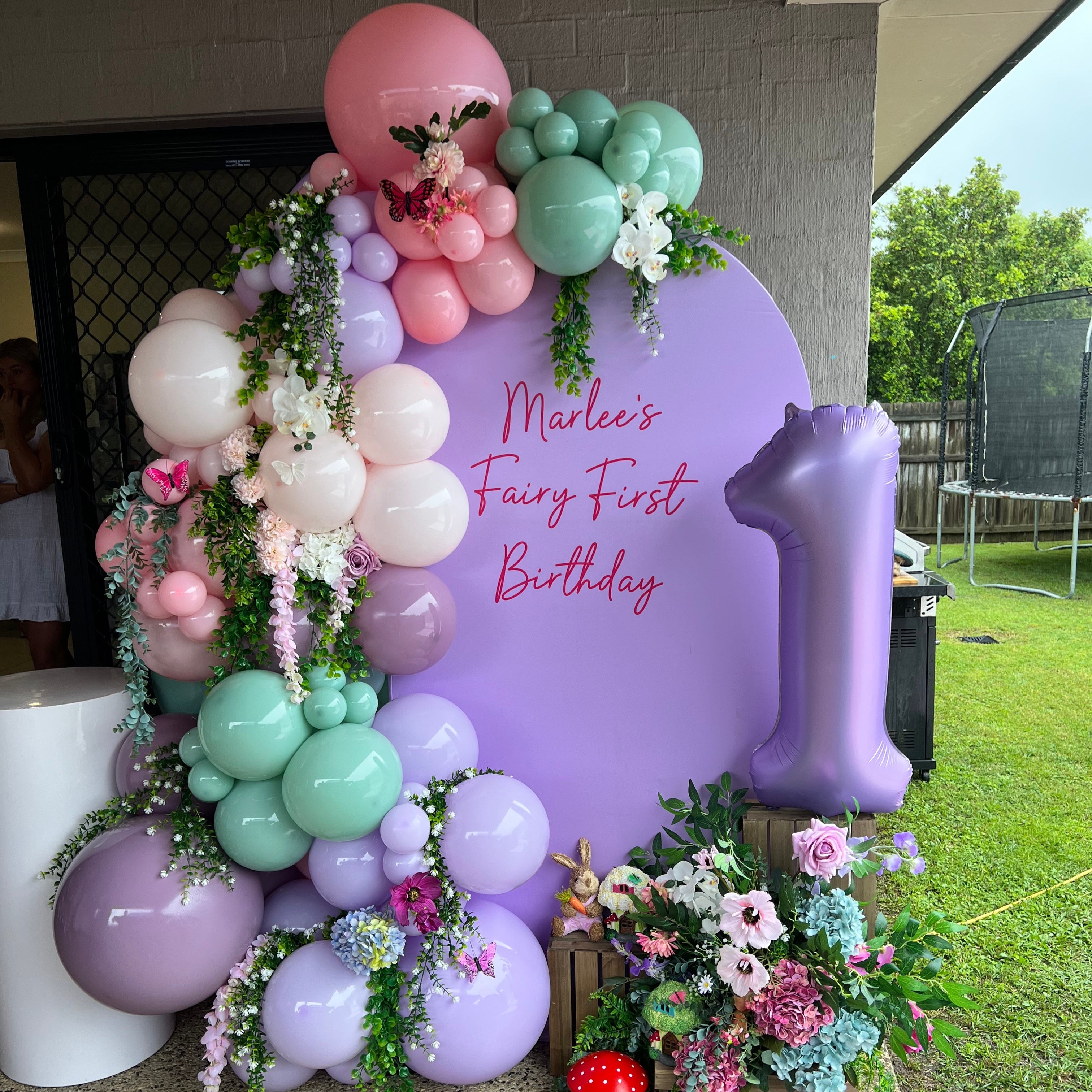 Signature Arch Backdrop Package