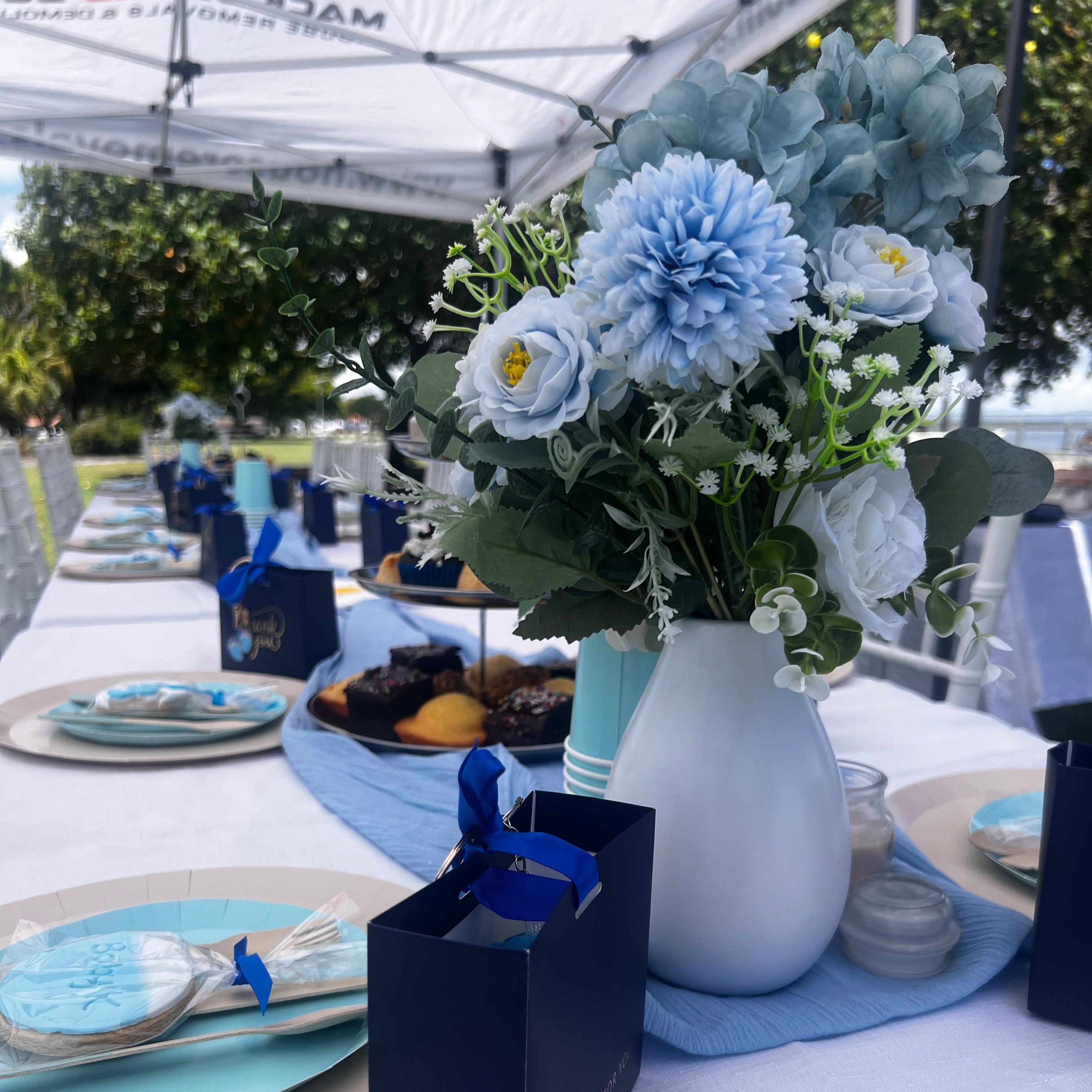 Custom Floral Arrangement - Small Vase Arrangement